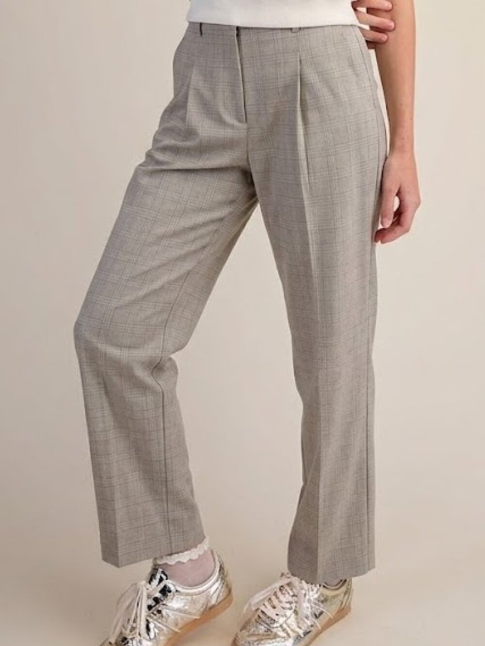 Uniqlo Women’s Beige Plaid Dress Pants